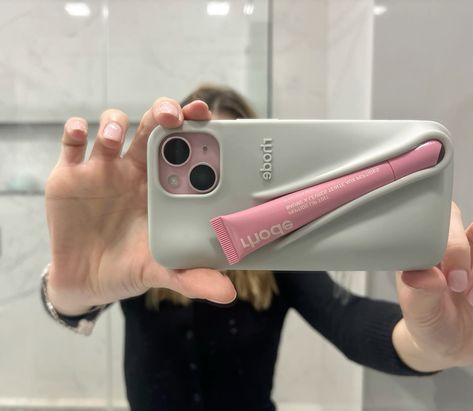 Natural-Titanium Rhode Case